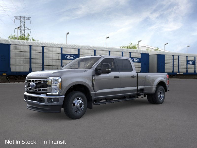 2026 Ford Super Duty F-350® XLT