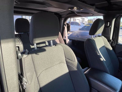 2019 Jeep Wrangler Sport - LOW MILES / BACKUP CAMERA
