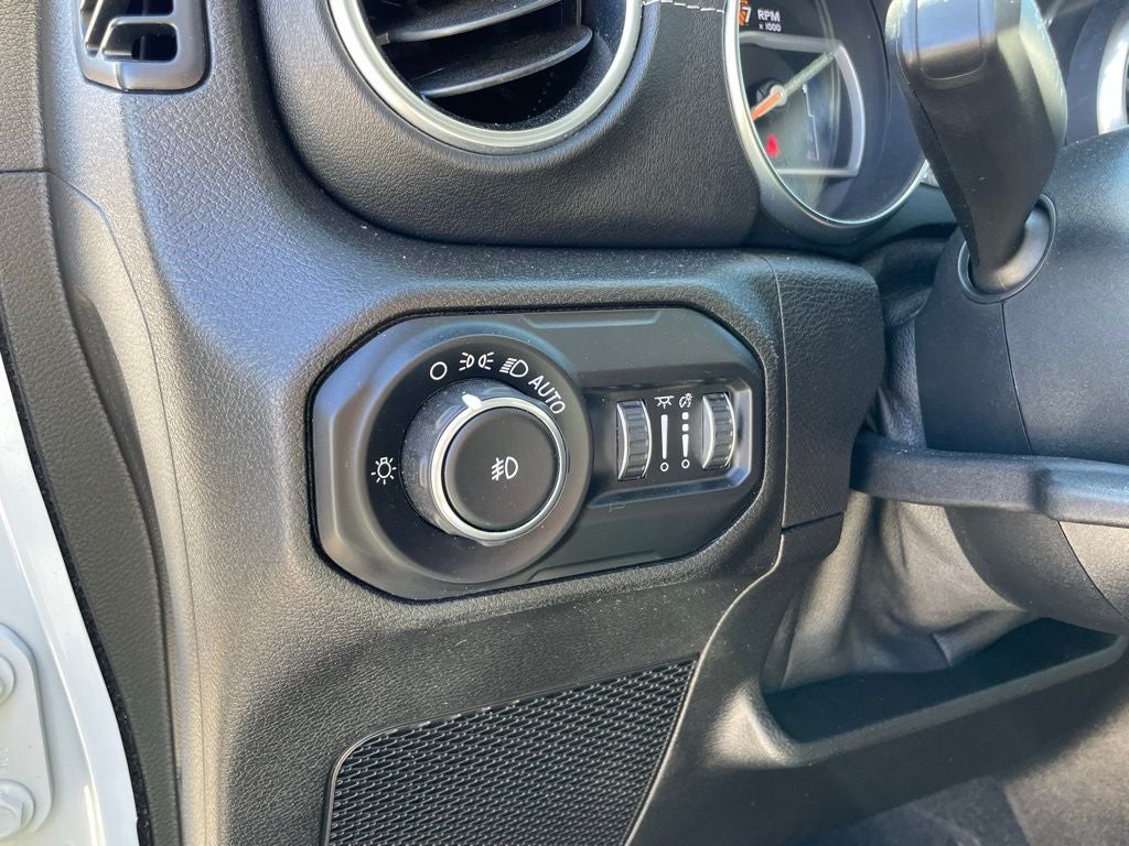 2019 Jeep Wrangler Unlimited Sahara - NAVIGATION / HEATED SEATS