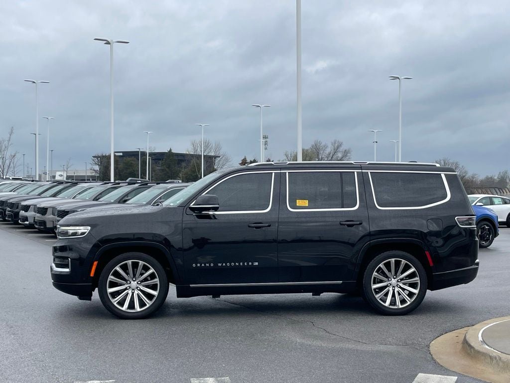 2022 Jeep Grand Wagoneer Series II - PANORAMIC SUNROOF / VENTILATED SEATS