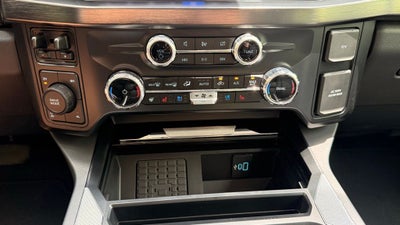 2024 Ford F-250SD Lariat - BLACK APPEARANCE PKG / 6.7 POWERSTROKE