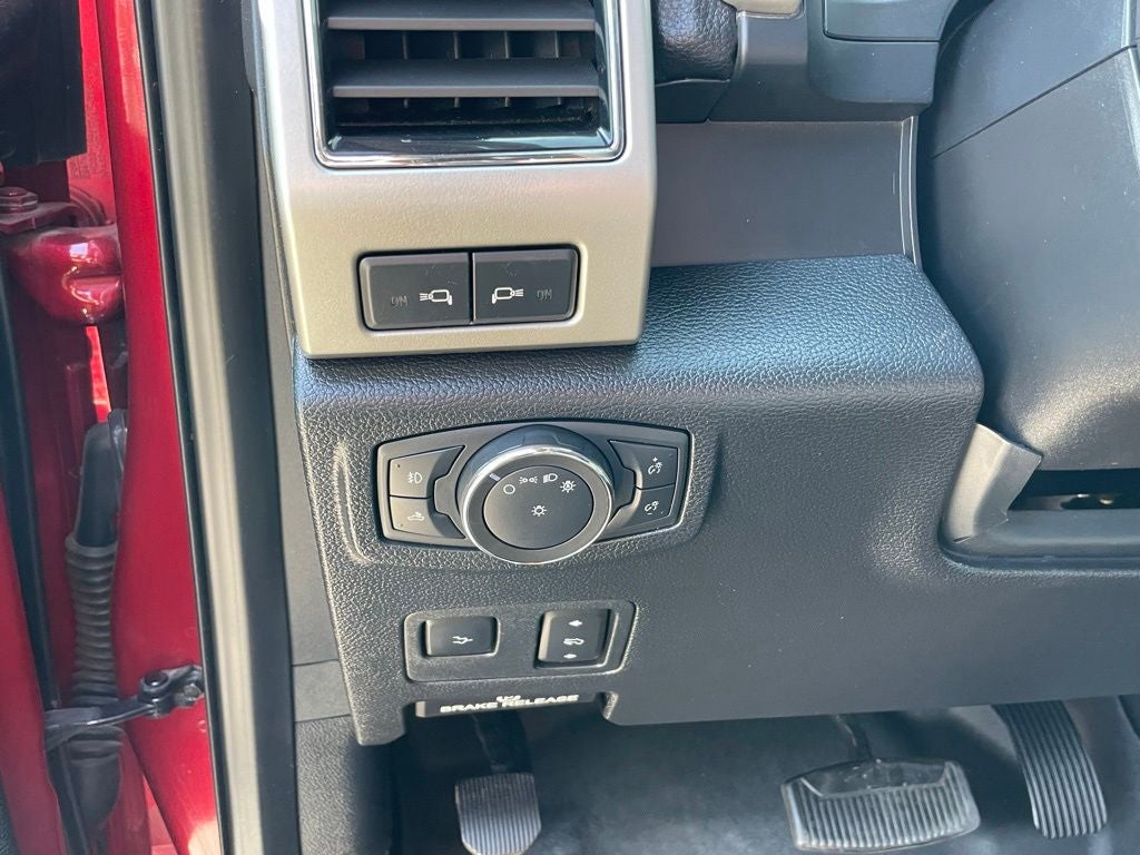 2020 Ford F-250SD Lariat - NAVIGATION / VENTILATED SEATS