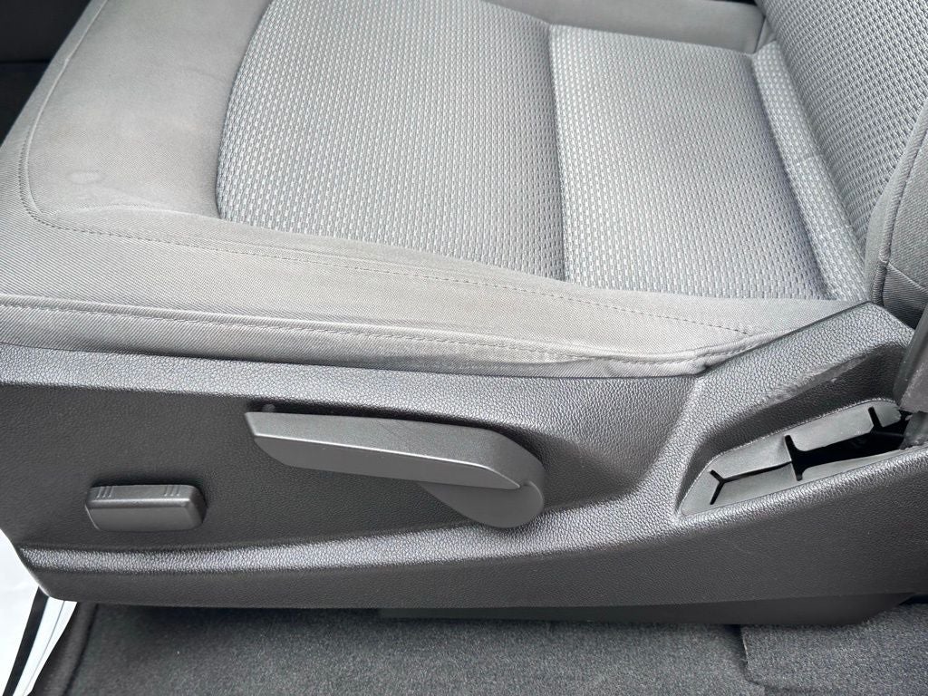 2021 Chevrolet Colorado CREW CAB - KEYLESS ENTRY / EZ LIFT TAILGATE