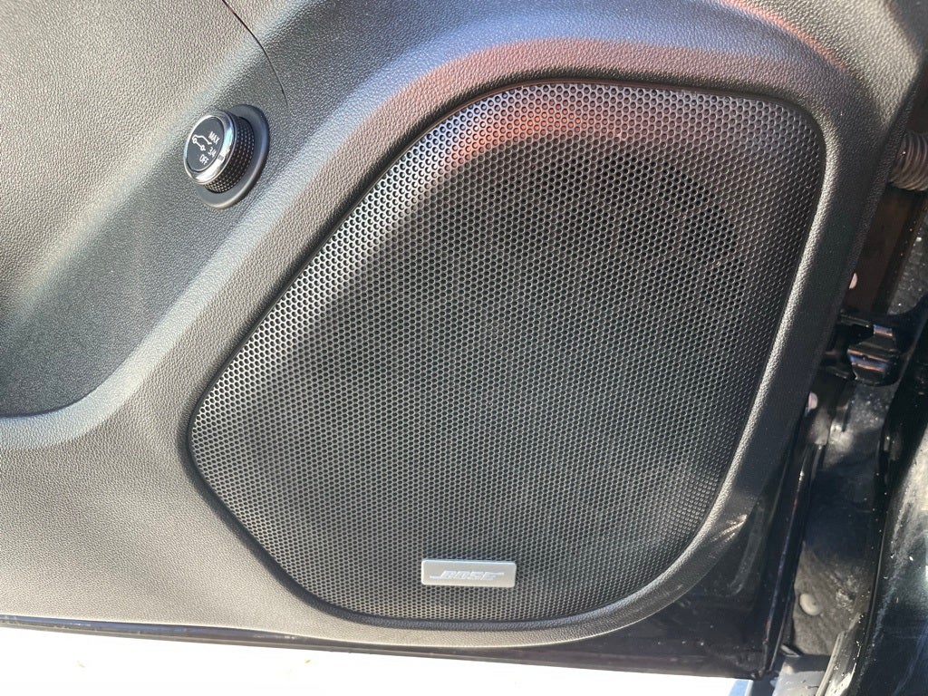 2023 GMC Acadia Denali - VENTILATED SEATS / AUTO HIGH BEAMS