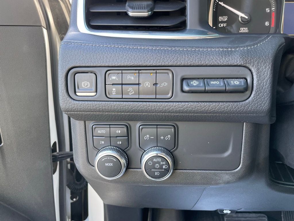 2021 GMC Yukon XL Denali - ONE OWNER / PANORAMIC SUNROOF