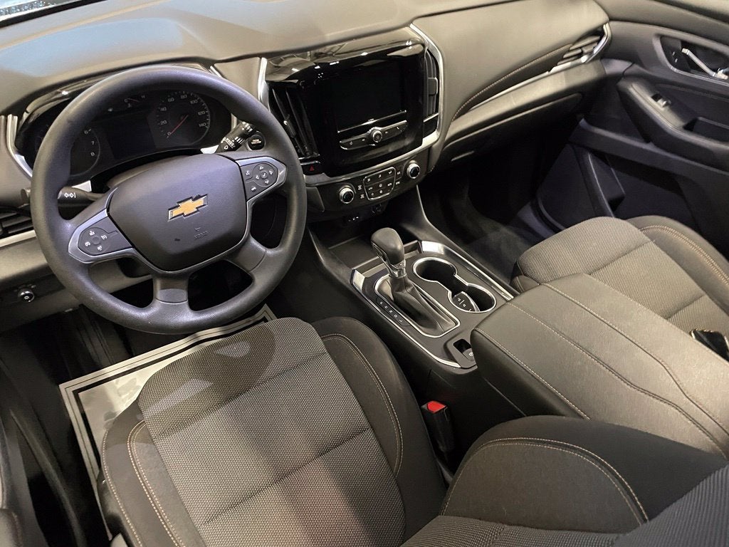 2021 Chevrolet Traverse LS - 1 OWNER / CLEAN CARFAX