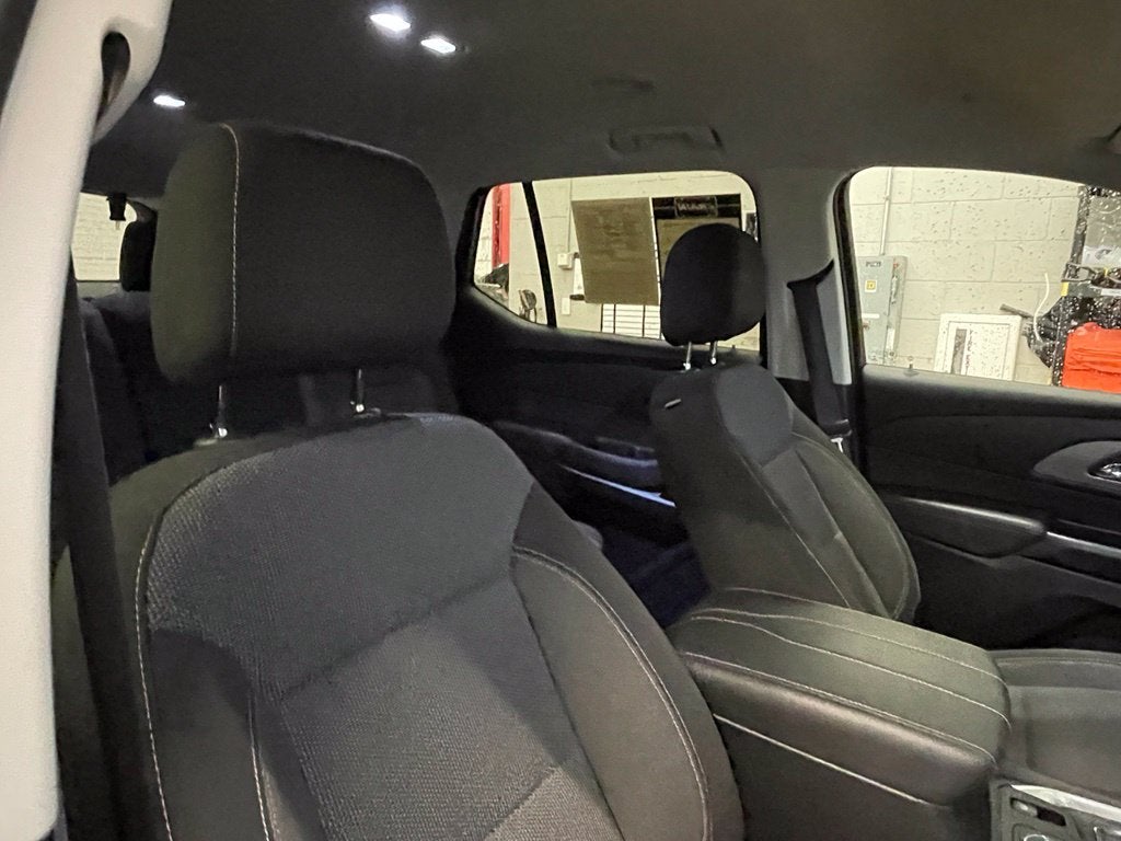 2021 Chevrolet Traverse LS - 1 OWNER / CLEAN CARFAX
