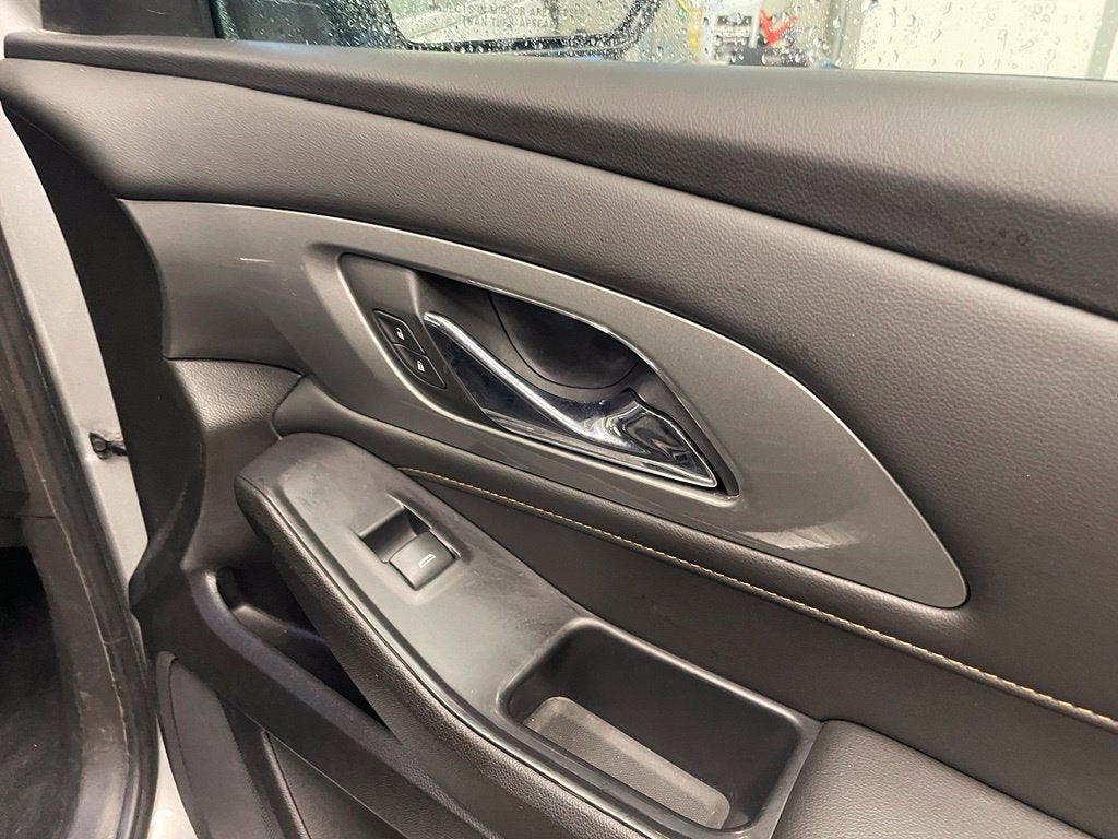 2021 Chevrolet Traverse LS - 1 OWNER / CLEAN CARFAX