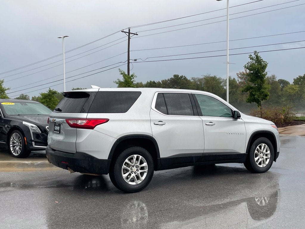 2021 Chevrolet Traverse LS - 1 OWNER / CLEAN CARFAX