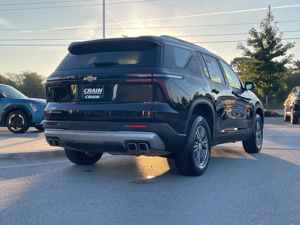 2025 Chevrolet Traverse LT - NAVIGATION / 27 MPG
