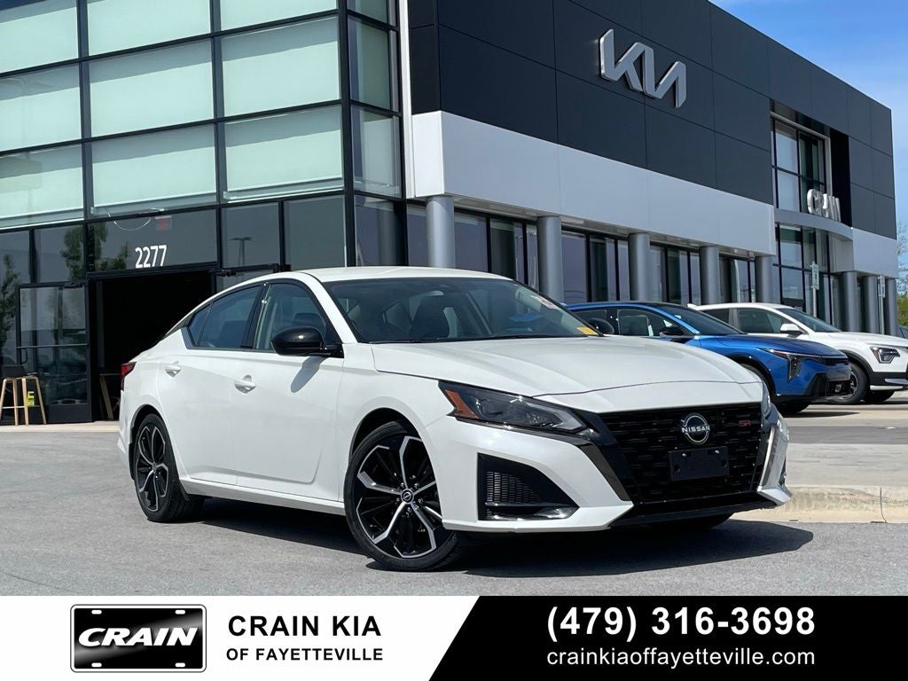 2023 Nissan Altima 2.5 SR - REMOTE START / APPLE CARPLAY