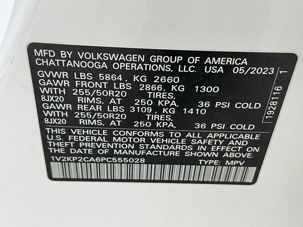 2023 Volkswagen Atlas 2.0T SE w/Technology - PANORAMIC SUNROOF / AWD