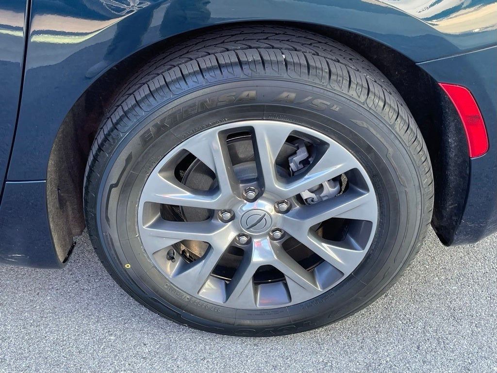 2023 Chrysler Pacifica Hybrid Pinnacle - 360 Surround–View Camera System