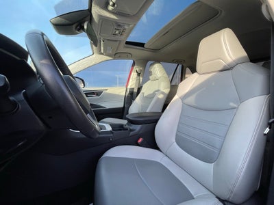 2021 Toyota RAV4 XLE Premium - PRE-COLLSION SYSTEM / AUTOMATIC HIGH BEAMS