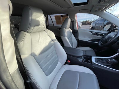 2021 Toyota RAV4 XLE Premium - PRE-COLLSION SYSTEM / AUTOMATIC HIGH BEAMS