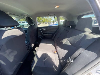 2021 Toyota RAV4 XLE - APPLE CARPLAY / AWD