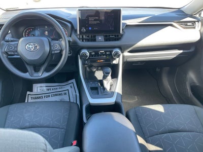 2024 Toyota RAV4 XLE - WIRELESS CARPLAY / BLIND SPOT MONITOR
