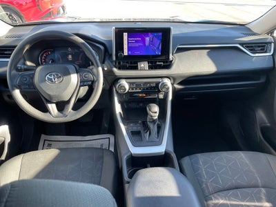 2024 Toyota RAV4 XLE - WIRELESS CARPLAY / LANE DEPARTURE ALERT