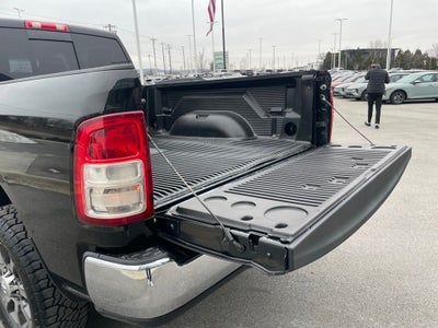 2022 RAM 2500 Tradesman - 5TH WHEEL TOWING PREP / REAR POWER SLIDING WINDO