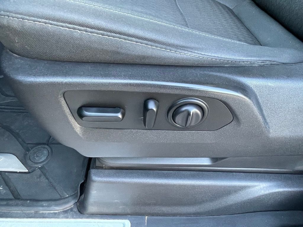 2019 Chevrolet Silverado 1500 LT - ONE OWNER / CLEAN CARFAX