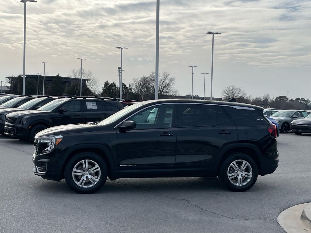 2024 GMC Terrain SLE - LANE KEEP ASSIST / APPLE CARPLAY