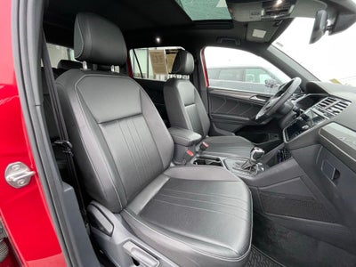 2024 Volkswagen Tiguan 2.0T SE R-Line Black Styling Package - Blind Spot Monitor / AWD