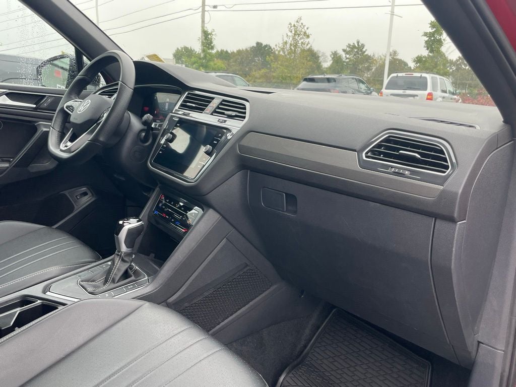 2024 Volkswagen Tiguan 2.0T SE R-Line Black Styling Package - Blind Spot Monitor / AWD