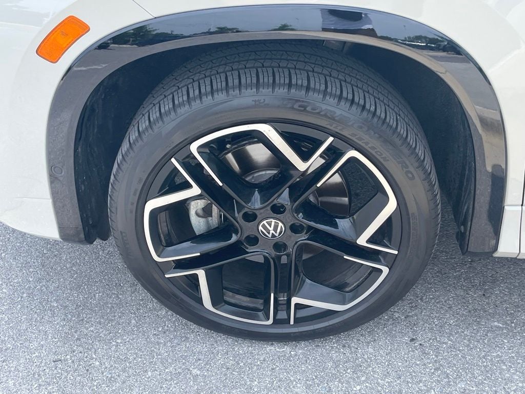 2026 Volkswagen Tiguan 2.0T SEL R-Line Turbo