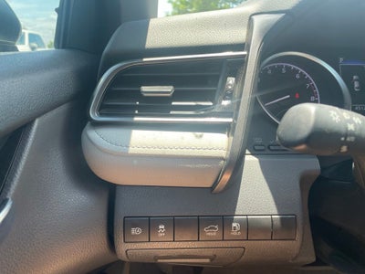 2022 Toyota Camry LE - APPLE CARPLAY / 8 WAY POWER DRIVER SEAT