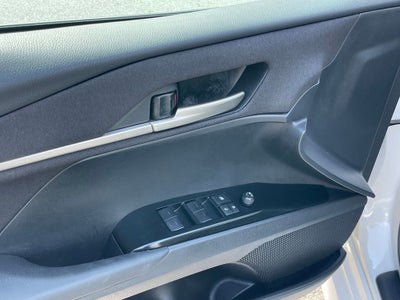 2025 Toyota Camry LE - 53 MPG / APPLE CARPLAY