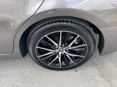 2024 Toyota Camry SE - 40 MPG / APPLE CARPLAY