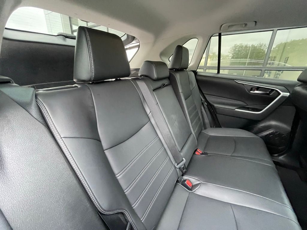 2022 Toyota RAV4 Hybrid XLE Premium - POWER LIFTGATE / APPLE CARPLAY