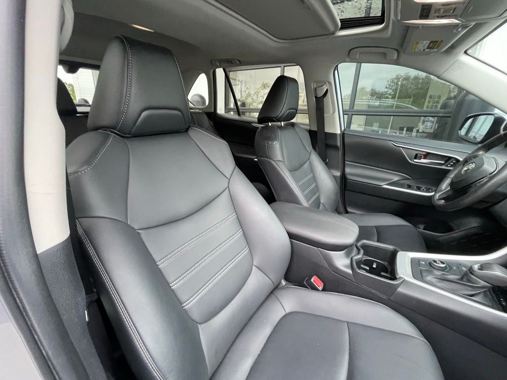 2022 Toyota RAV4 Hybrid XLE Premium - POWER LIFTGATE / APPLE CARPLAY