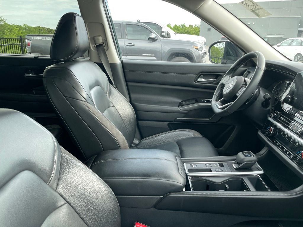 2022 Nissan Pathfinder SL - POWER LIFTGATE / INTELLIGENT CRUISE