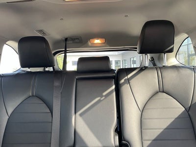 2022 Toyota Highlander XLE - POWER MOONROOF / APPLE CARPLY