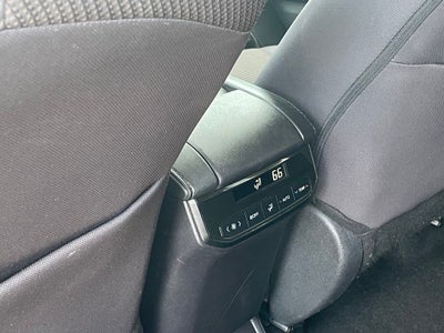 2024 Toyota Highlander LE - 3RD ROW / POWER LIFTGATE