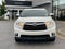 2016 Toyota Highlander XLE V6 - 2ND ROW CAPTAINS CHAIRS / 25 MPG HWY