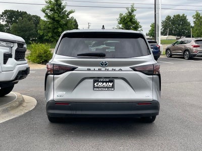2025 Toyota Sienna LE 8 Passenger - 36 MPG / WIRELESS CARPLAY