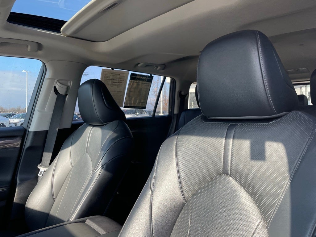 2023 Toyota Highlander Hybrid Limited - MOONROOF / VENTILATED SEATS