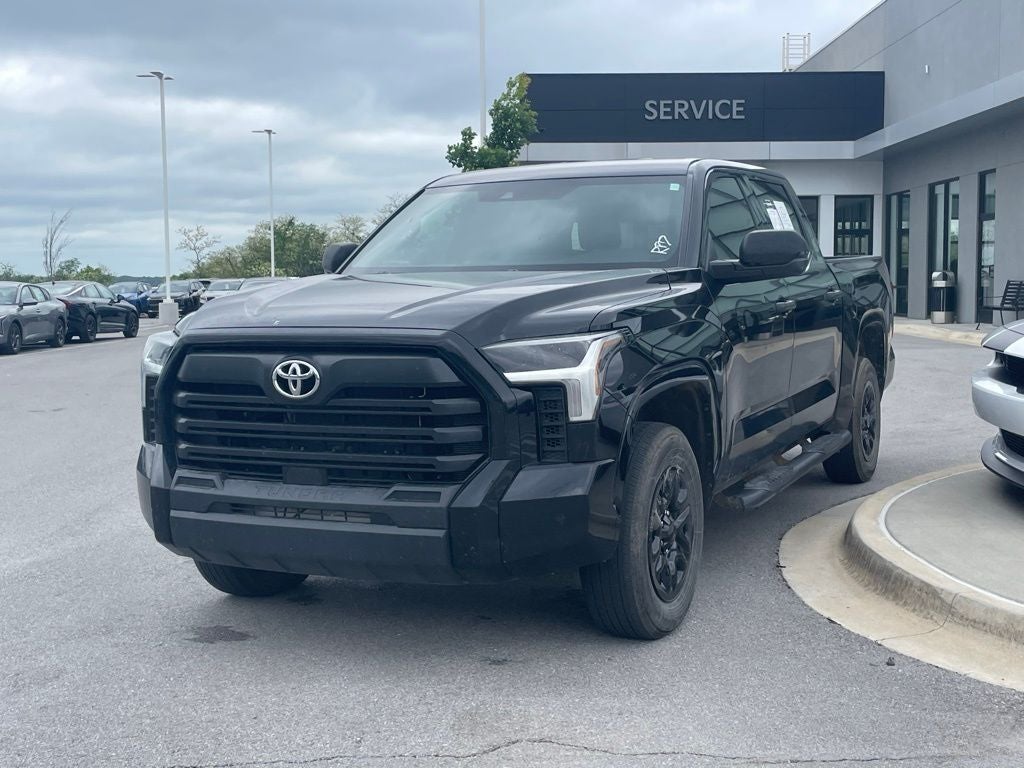 2025 Toyota Tundra SR - ADAPTIVE CRUISE CONTROL / WIRELESS CARPLAY
