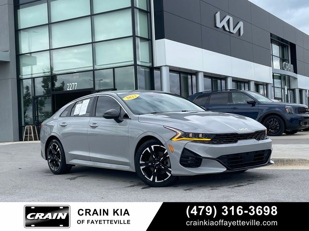 2023 Kia K5 GT-Line - RED INTERIOR / WIRELESS CHARGER