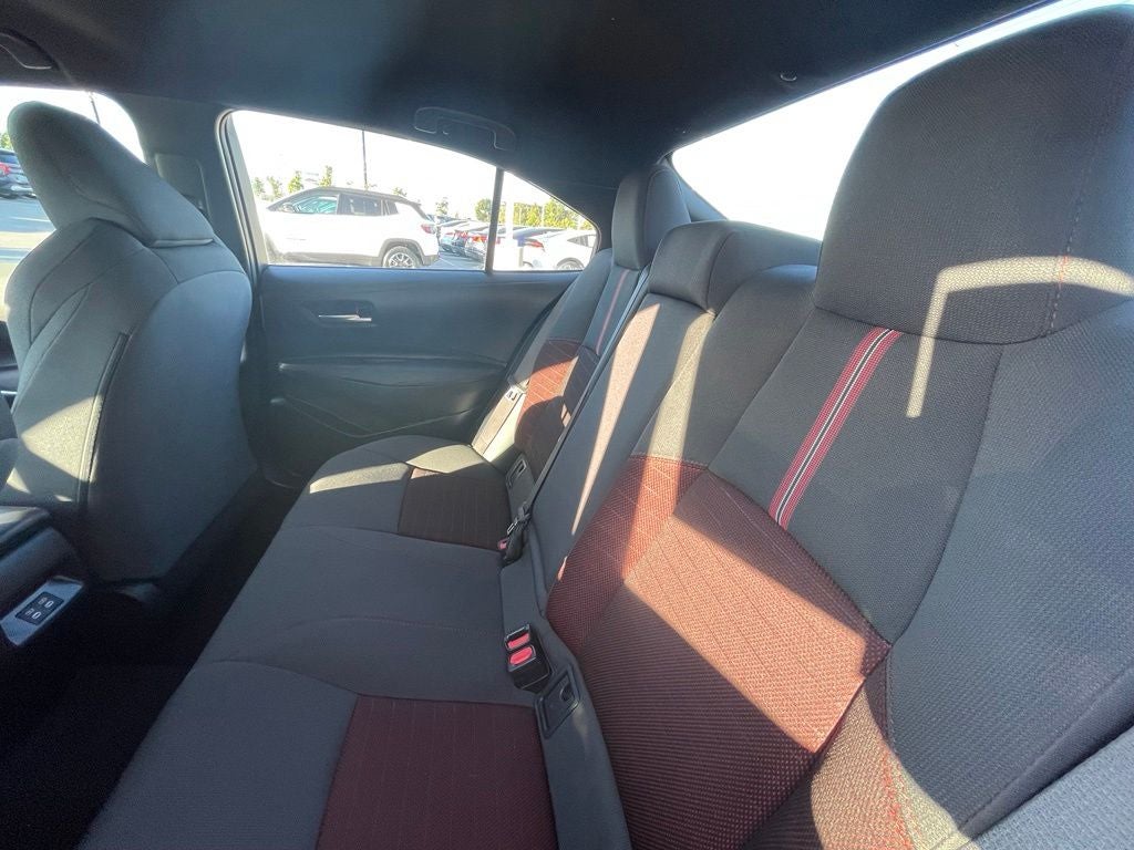 2024 Toyota Corolla SE - 40 MPG / BLACKOUT EMBLEMS