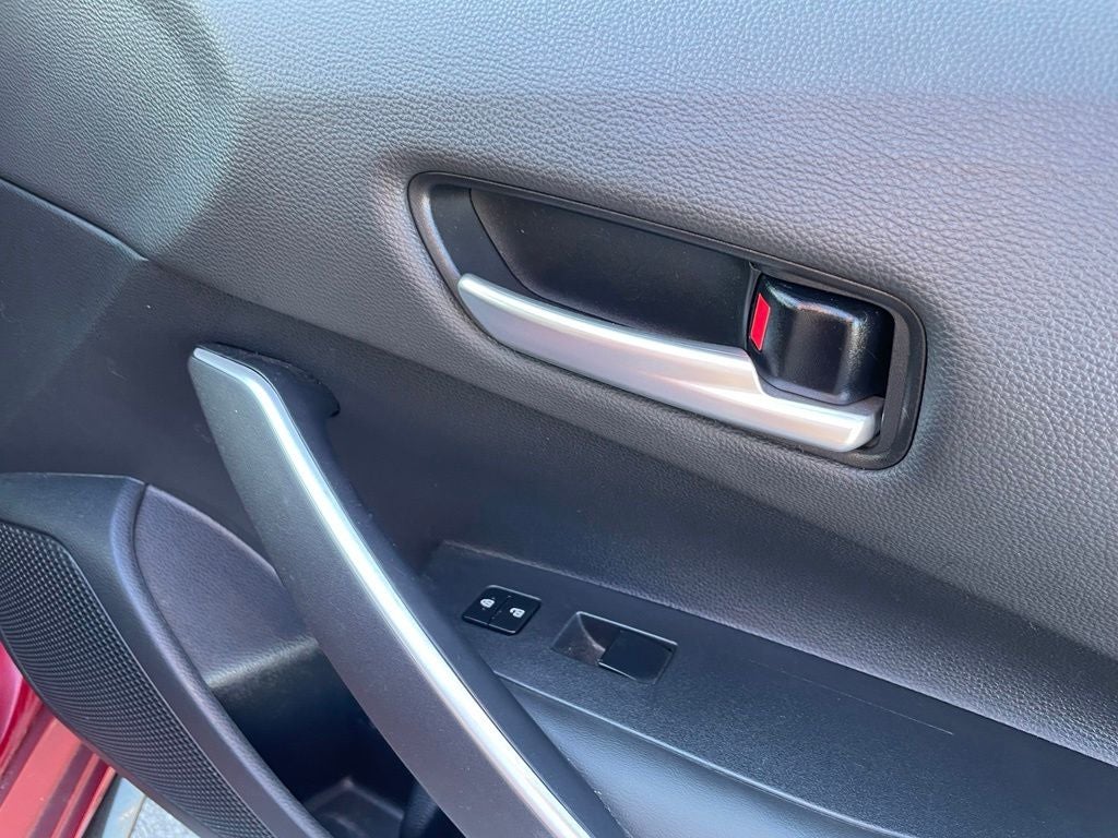 2024 Toyota Corolla SE - 40 MPG / BLACKOUT EMBLEMS