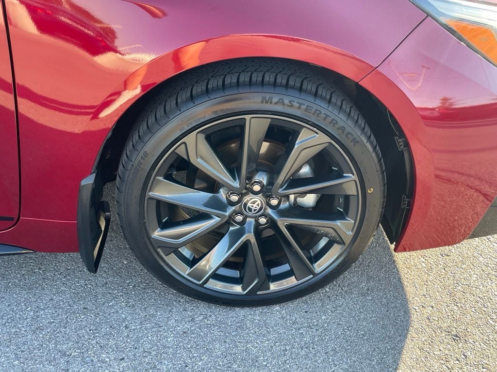 2024 Toyota Corolla SE - 40 MPG / BLACKOUT EMBLEMS