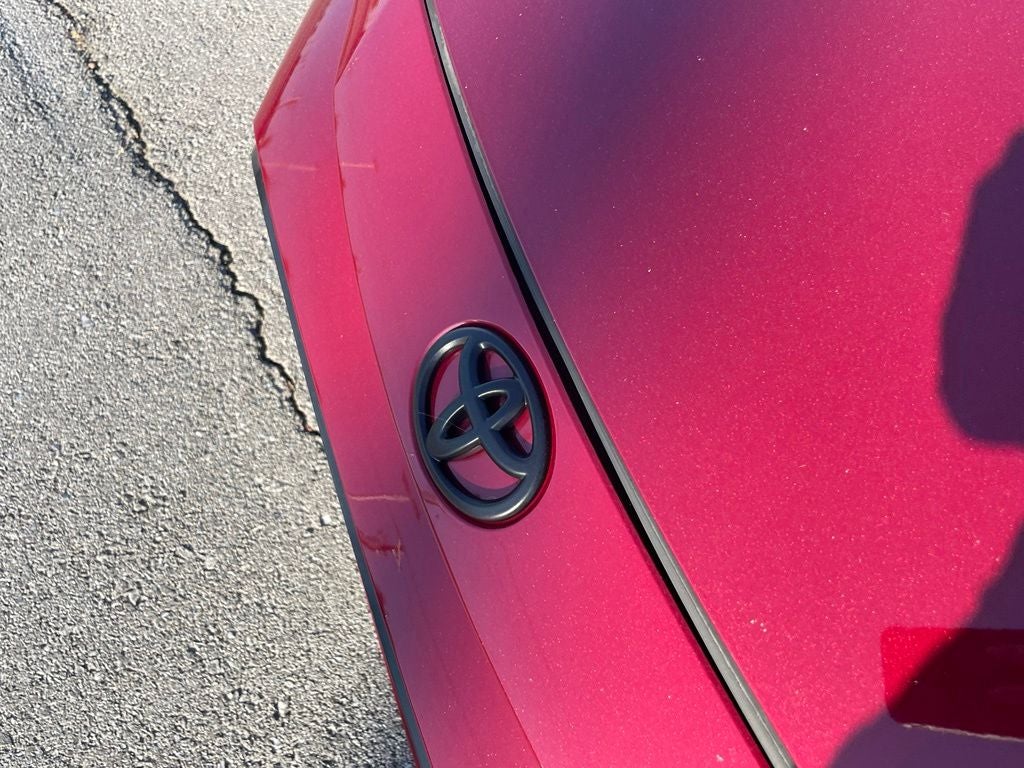 2024 Toyota Corolla SE - 40 MPG / BLACKOUT EMBLEMS