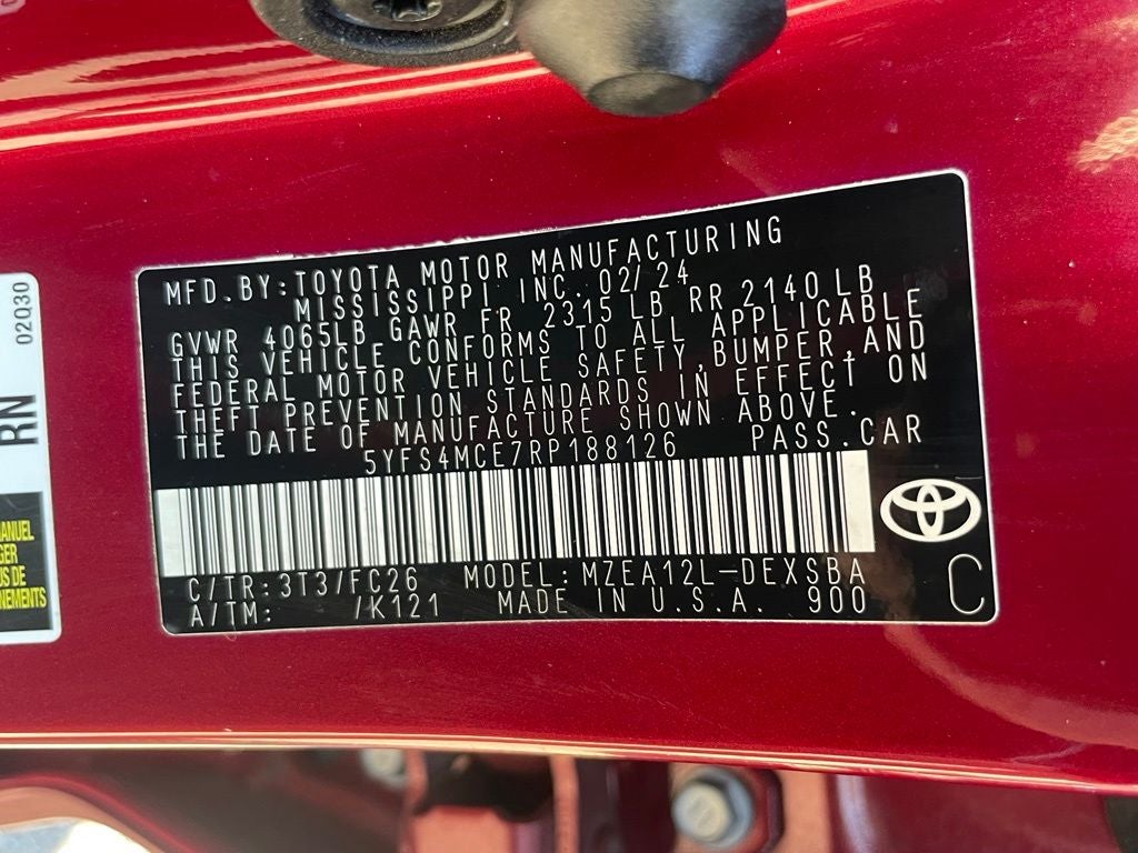 2024 Toyota Corolla SE - 40 MPG / BLACKOUT EMBLEMS