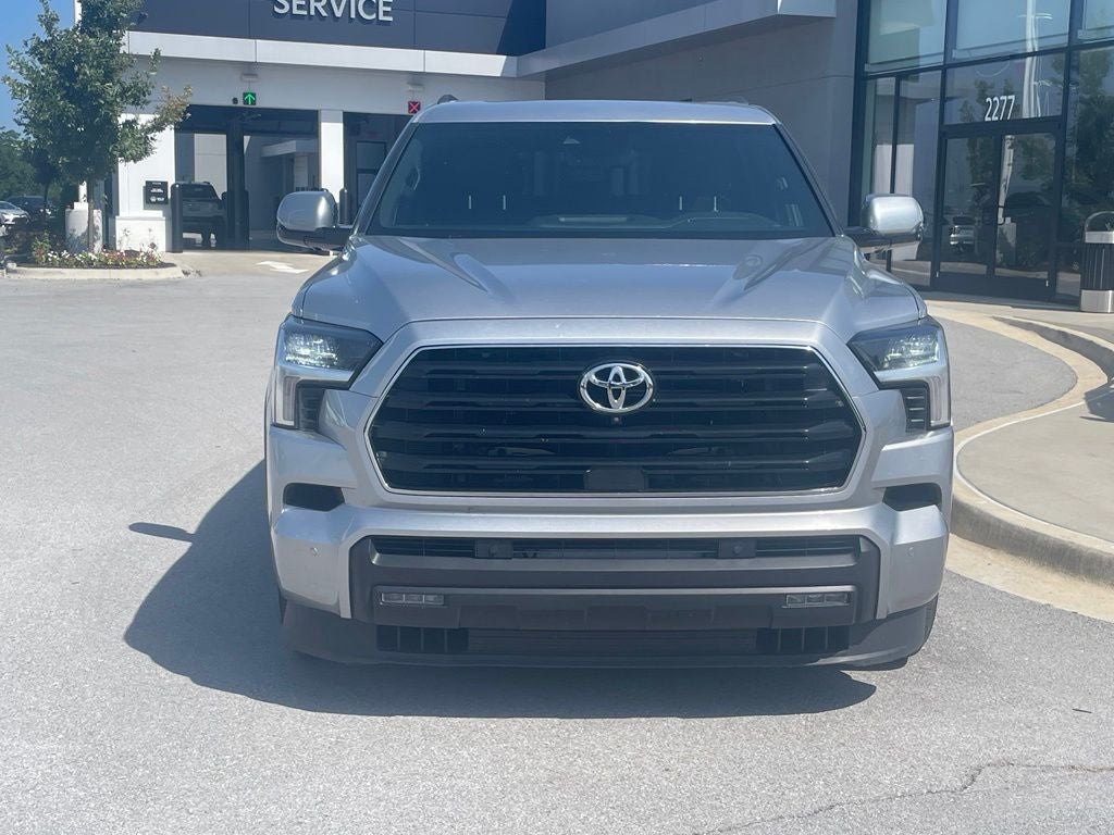 2025 Toyota Sequoia SR5 - POWER MOONROOF / VENTILATED SEATS