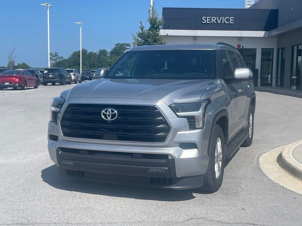 2025 Toyota Sequoia SR5 - POWER MOONROOF / VENTILATED SEATS