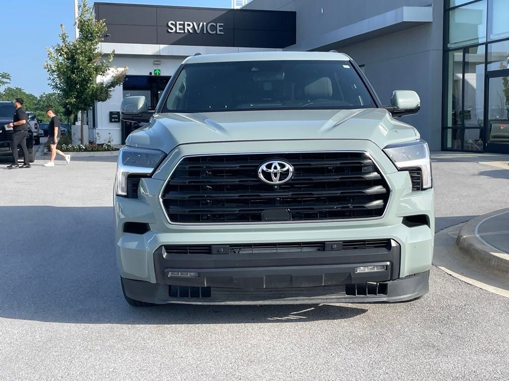 2025 Toyota Sequoia SR5
