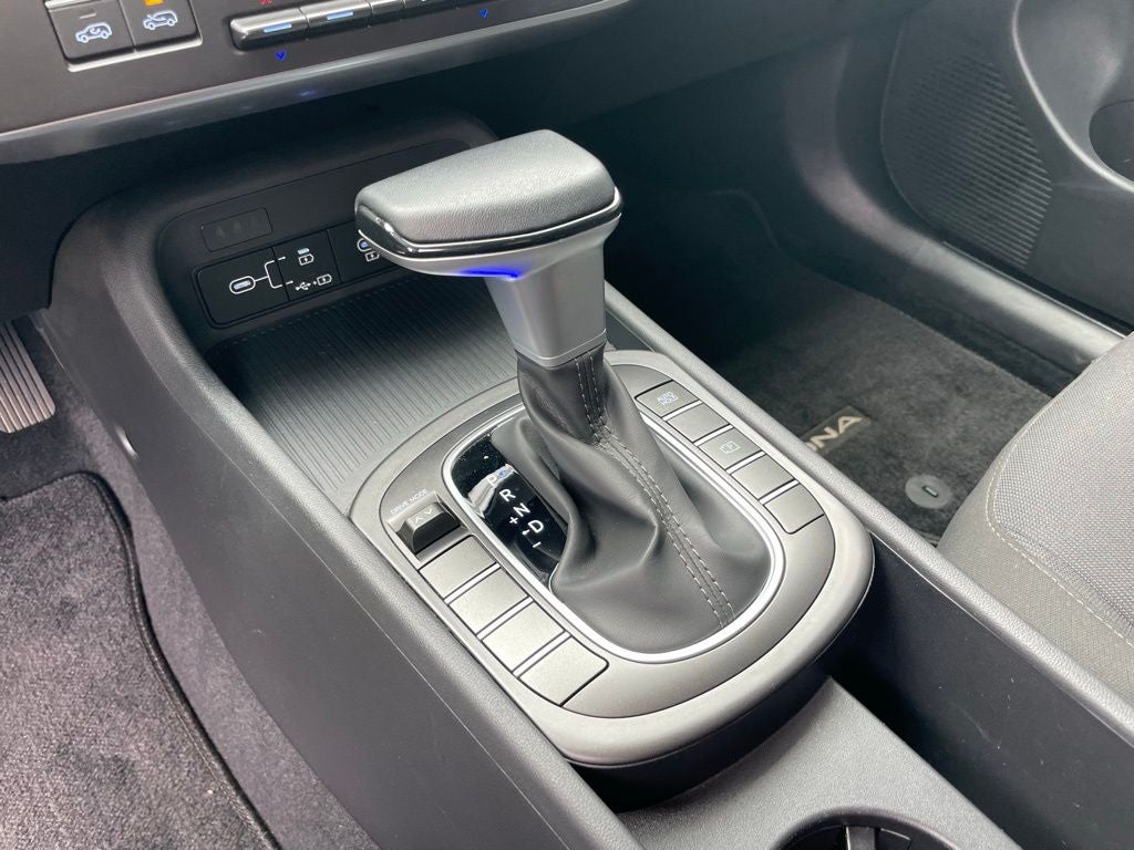 2025 Hyundai Kona SEL - WIRELESS CARPLAY / 12" DISPLAY